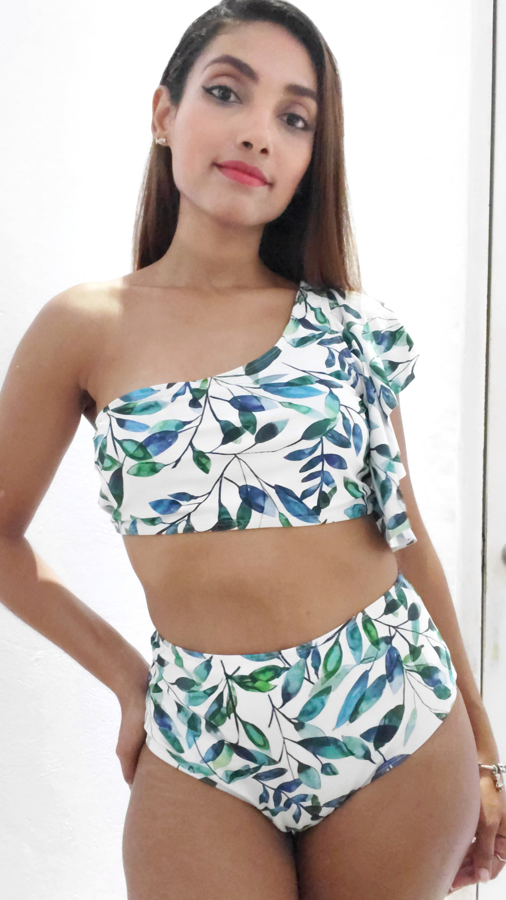 2021 Bikini Top de Un Hombro Manga Corta Talle Alto