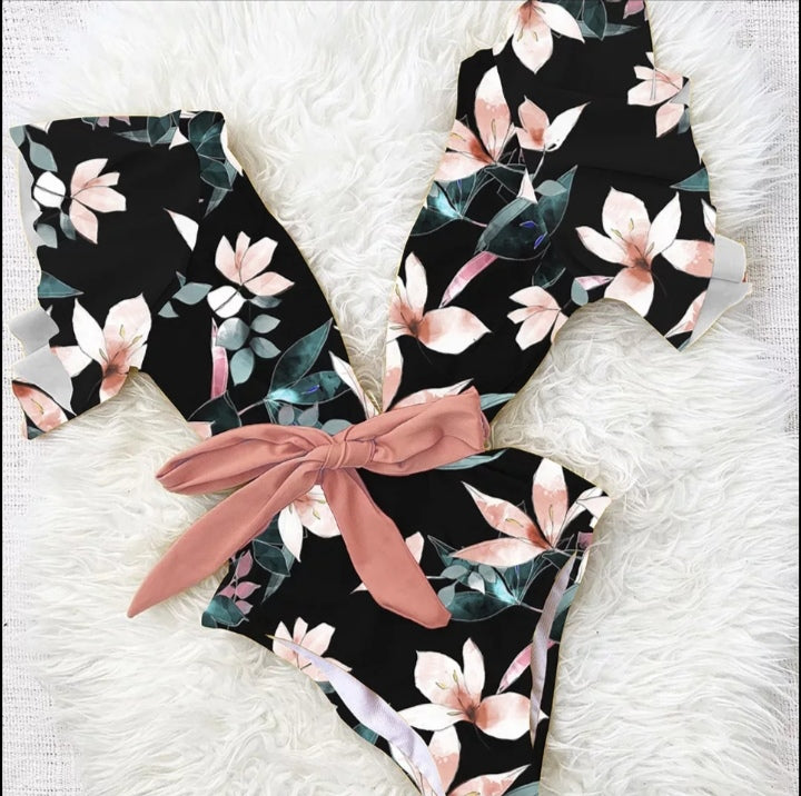 Swimsuit Estampado de Hojas con Mangas Cortas y Lazo en la Cintura